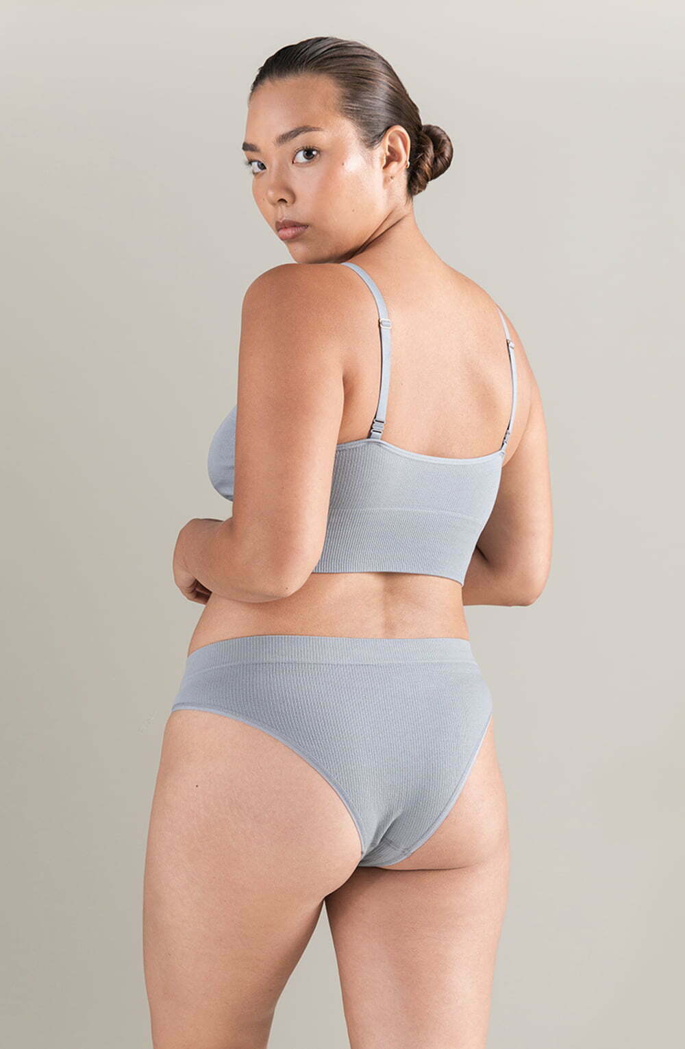 The TENCEL Seamless Bralette White Sand | Lingerie Sets | Nudea