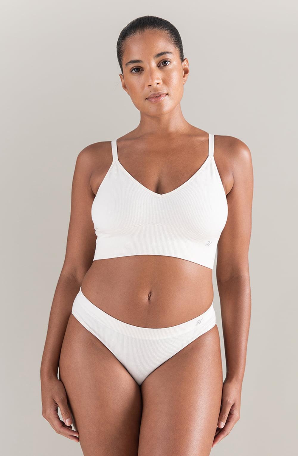 The TENCEL Seamless Bralette White Sand | Bras | Nudea