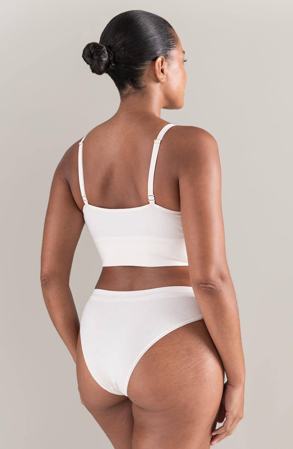 The TENCEL Seamless Bralette White Sand | Bras | Nudea