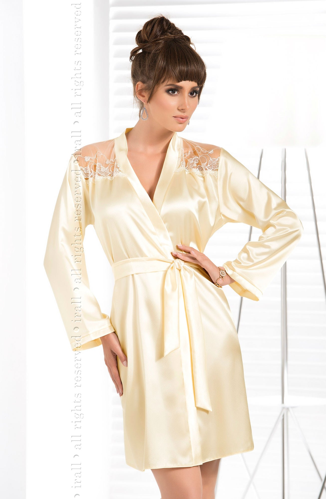 Irall Daphne Dressing Gown Cream | Nightwear | Irall
